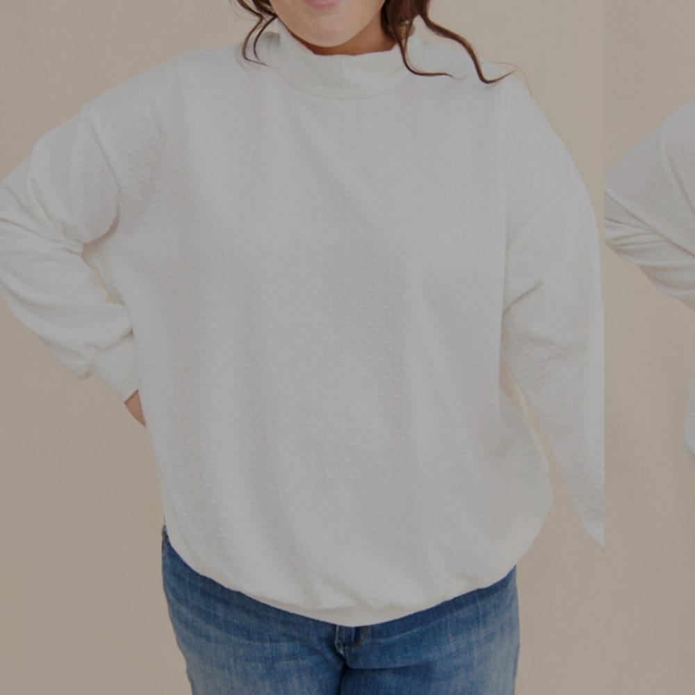 Hutch x maxey greene white flower blouse Sm item 211